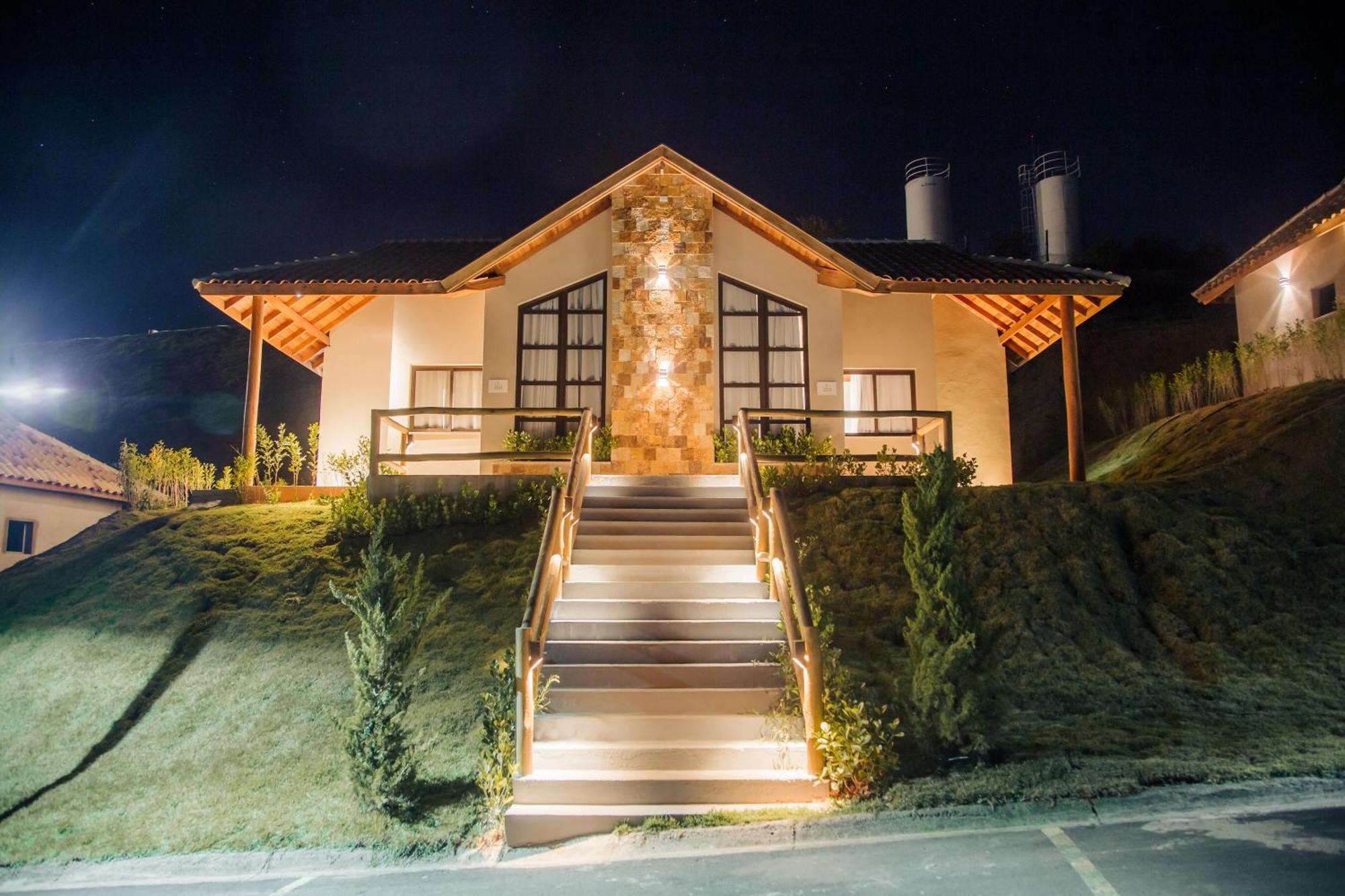 Hotel Chales Capitanias Águas de Lindóia 外观 照片
