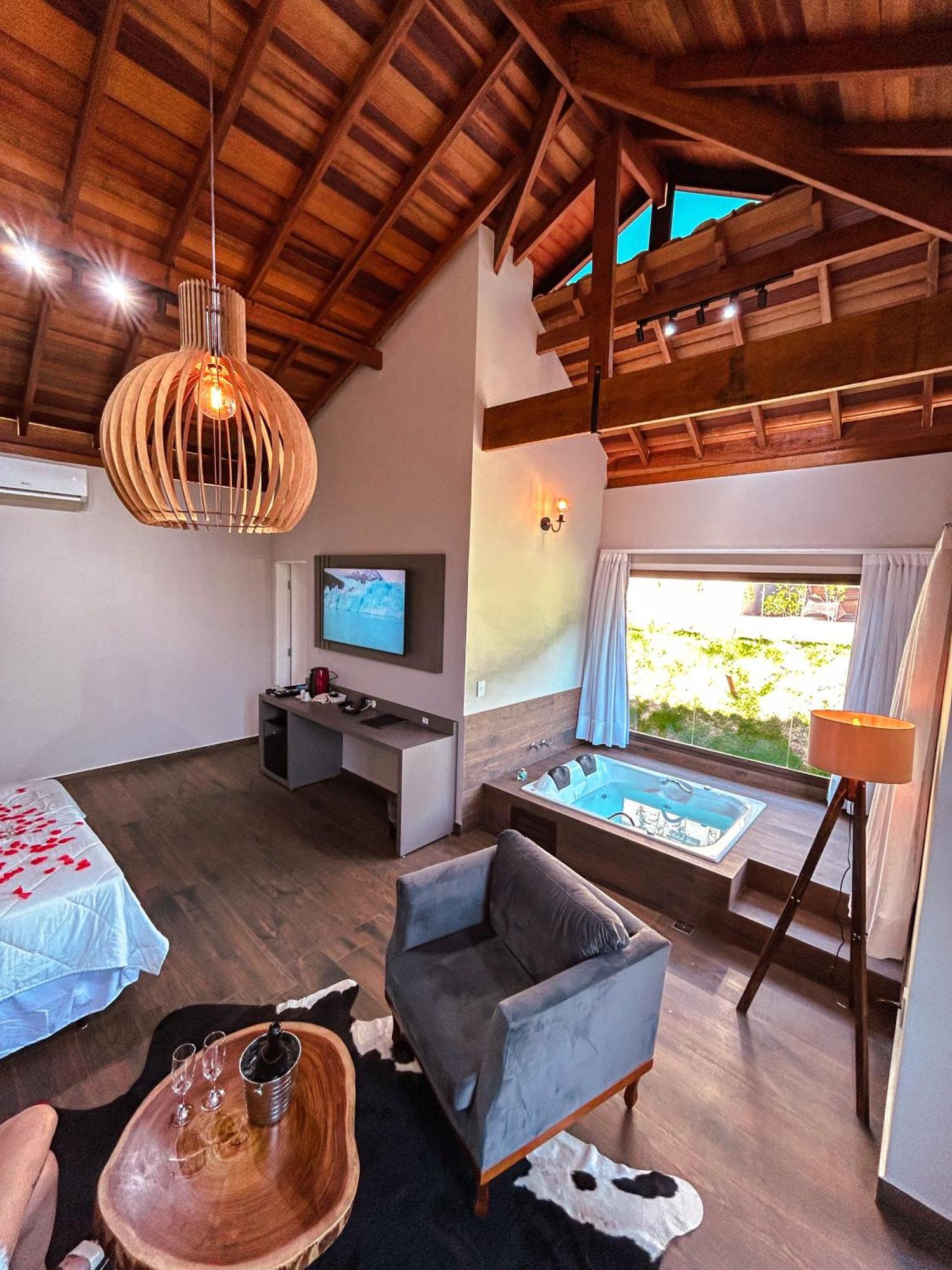 Hotel Chales Capitanias Águas de Lindóia 外观 照片